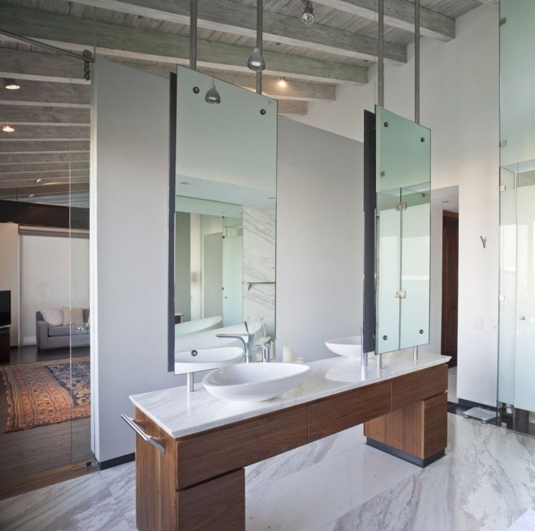 kúpeľňový nábytok-drevo-márnosť-dvojitý-ostrov-zrkadlo-drevený strop