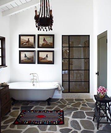 španielsky štýl-kúpeľňa-dizajn-čierno-biela