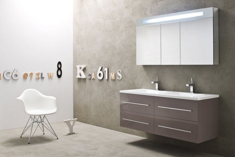 Dvojumývadlová skrinka vo vysokom lesku hnedá a zrkadlová skrinka zostava kúpeľňového nábytku-dvojumývadlo-hnedá-vysoký lesk zrkadlová skrinka-osvetlenie-BON-TON-oasis