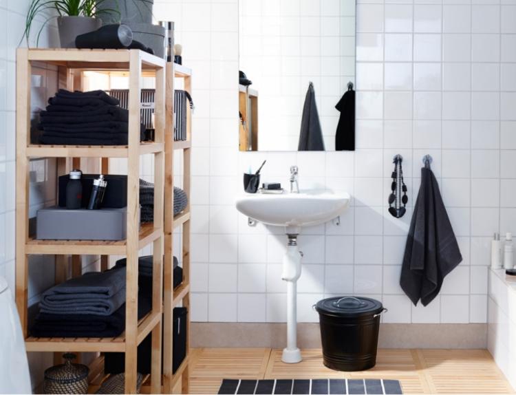 zostava-kupel-nabytok-ikea-prakticke-riesenie-kupelna-cierno-biela-dekoracia-doplnky-drevena podlaha