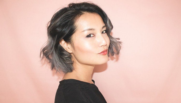 sivý ombre na krátke vlasy ombre-krátke vlasy-čierne-šedé-kučery-krátke-bob