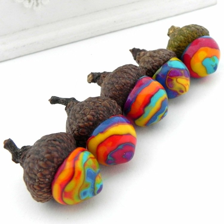 Remeselné nápady pre jesenné pestré farby dúhový neónový mramorový efekt