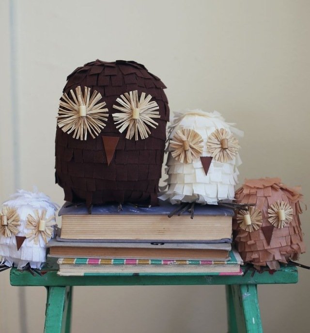 jesenné dekorácie-sovy-uhu-figúrky-vyrobené z recyklovaných tkanín