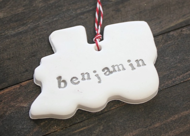 Modelovacie figúrky z hliny Vianoc si sami vyrobte názvy ozdôb na vianočný stromček