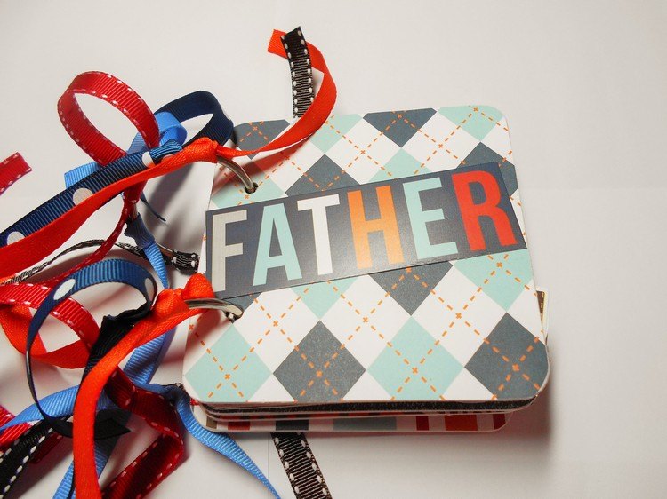 drotár-s-pivnými podložkami-otcovia-deň-scrapbook-mini-album