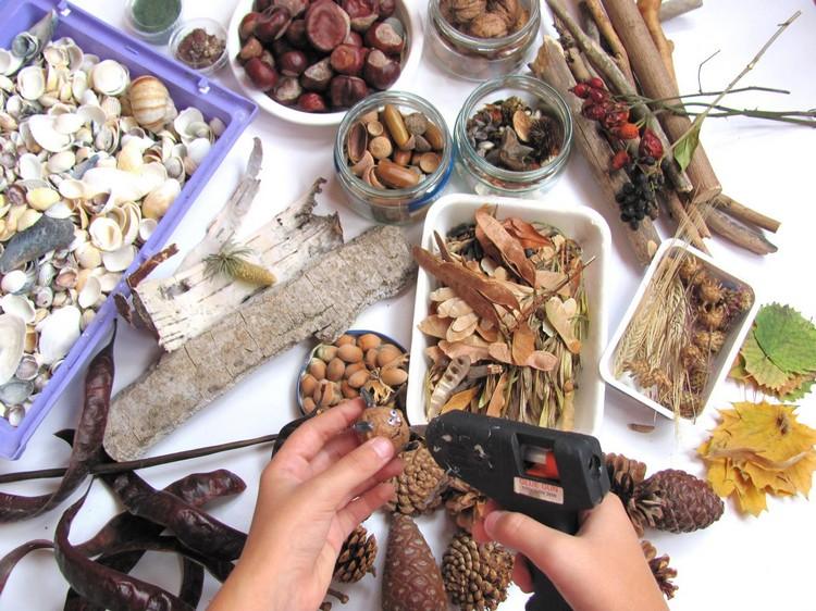 Ručné práce so žaludmi a gaštanmi prírodné materiály-jesenné-drotárske-nápady