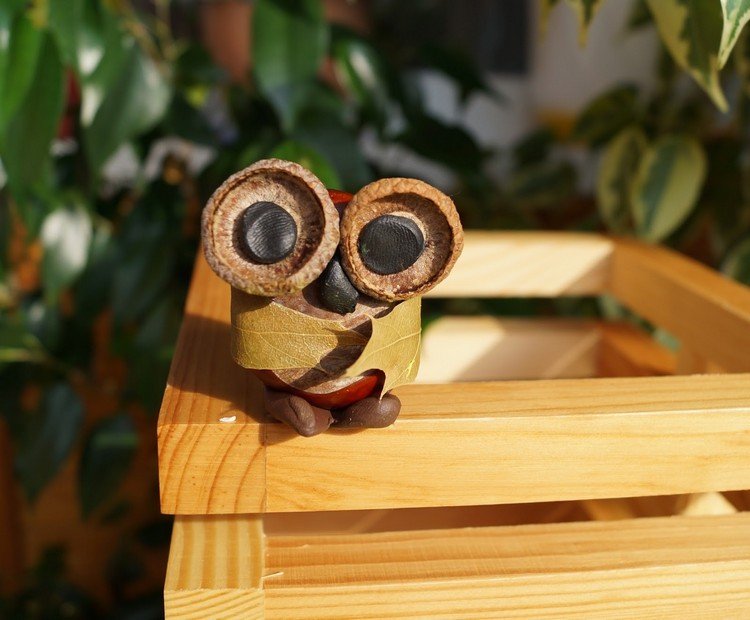 tinker-žaludy-gaštan-sova-urob si sám-jeseň-drotár-nápad