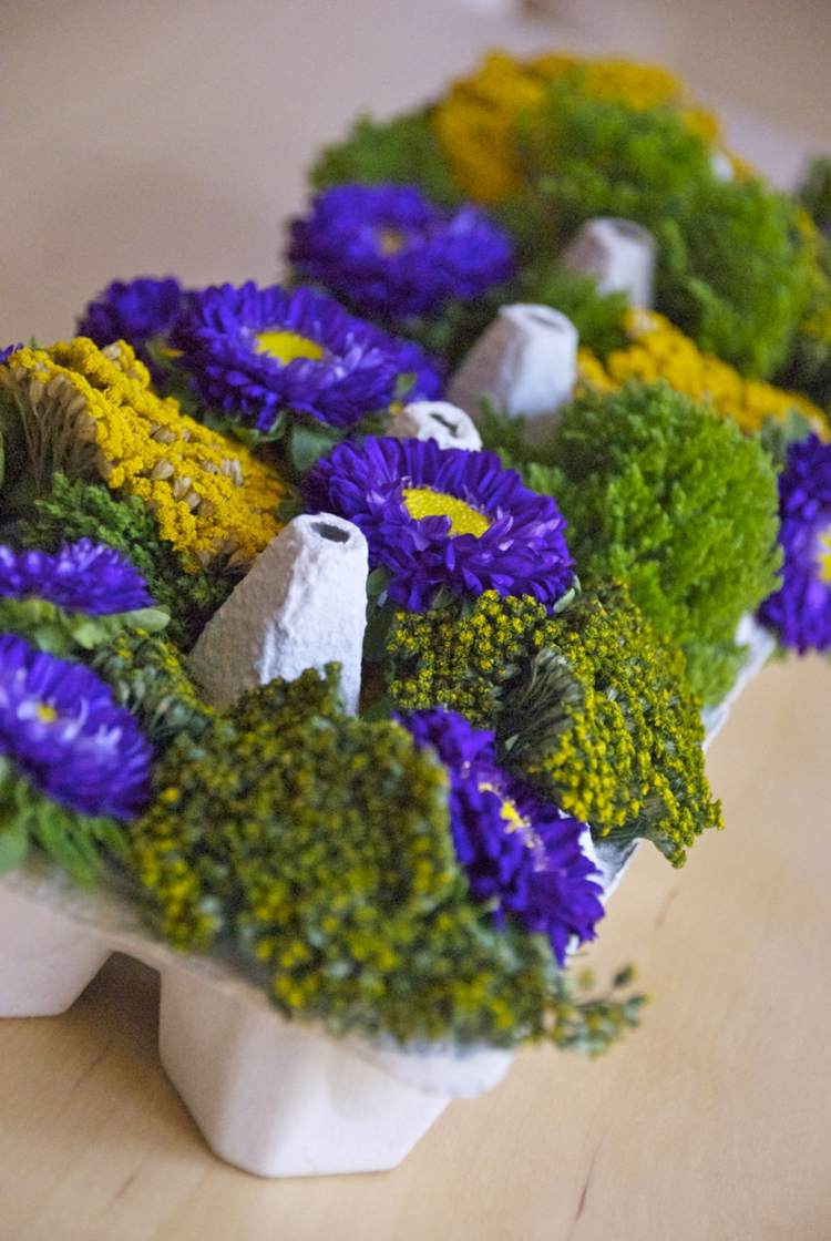 škatuľka drotár-vajíčko-originál-váza-nápad-stolná dekorácia-jar-leto