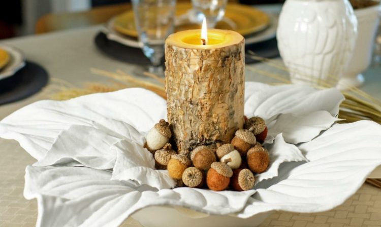 drotár so sadrovou miskou-listy-nápad-svietnik-žalude-jeseň