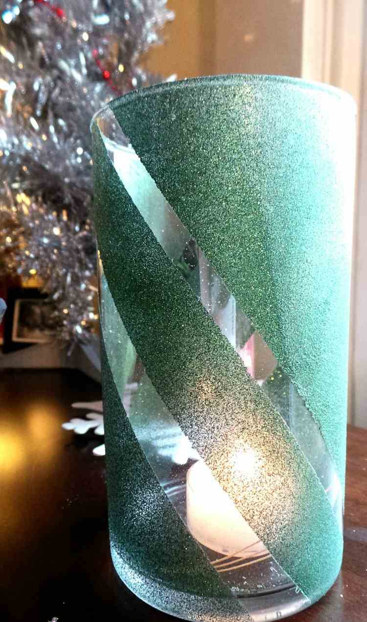 Remeslá s trblietkami - maska s lepiacou páskou na vzory drotár-trblietavé sklo-lampáš-tyrkysové-prúžky-čajová sviečka