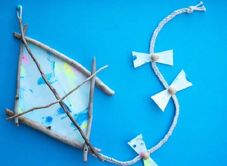 drotár-s-drevom-s-deťmi-naplavené drevo-kite-urob si sám-návod