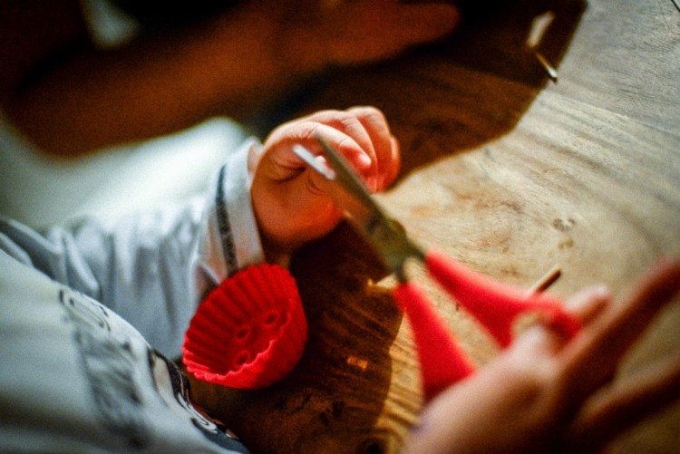 Tinker-gaštany-jesenné-dekorácie-zvieratá-deti-kutilské nožnice-špáradlá