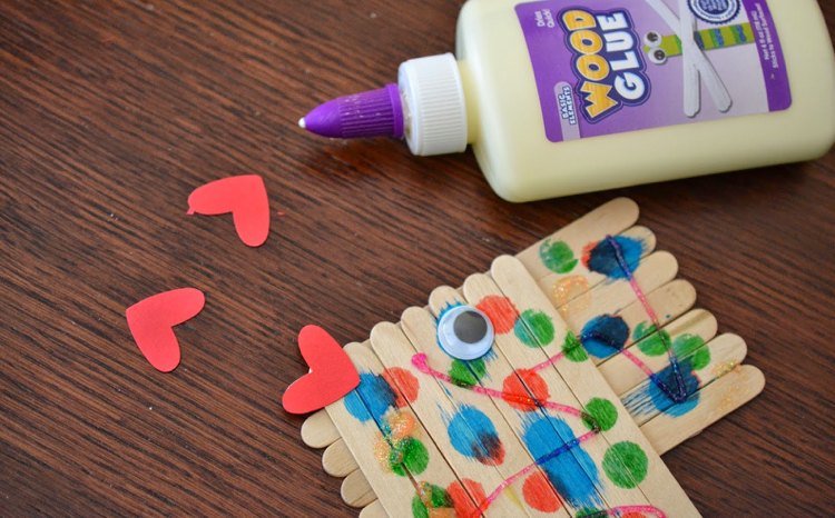 ručné práce-deti-leto-zmrzlina-tyčinky-návod-ryba-krútia očami