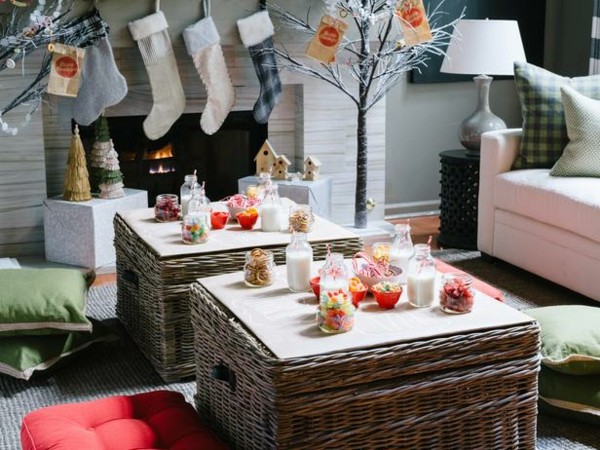 Zorganizujte detskú oslavu a ozdobte dom slávnostne Slávnostné zdobenie domu na zavesenie vianočných čižiem