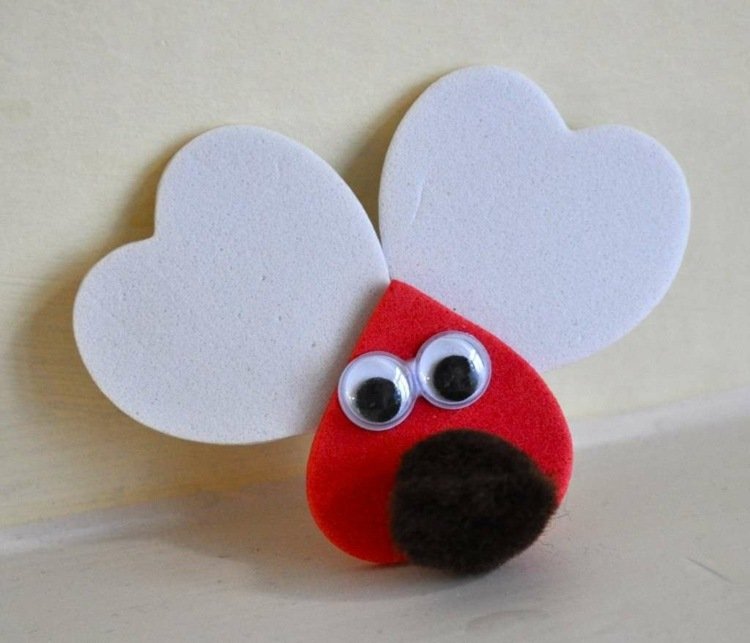 Gumová špongia na oči v tvare srdca soba