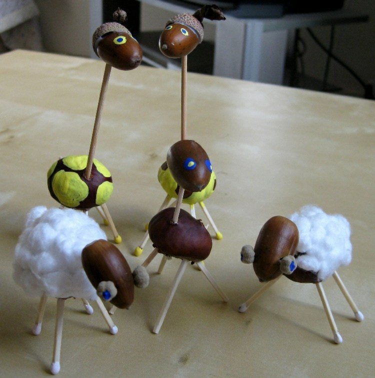 drotár-prírodný-materiál-gaštany-žaluď-vata-zápalky-žirafa-ovce-zvieratá