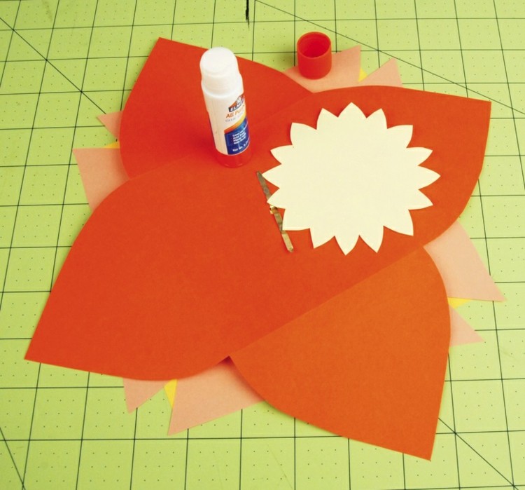 papier-drotár-farebné-lepidlo