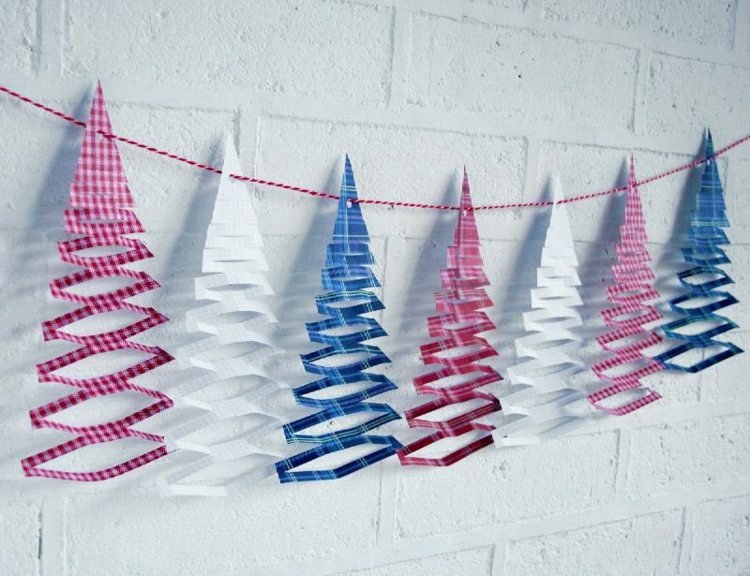 drotár s papierom na vianočné rezy trojuholníky veniec jedľa diy