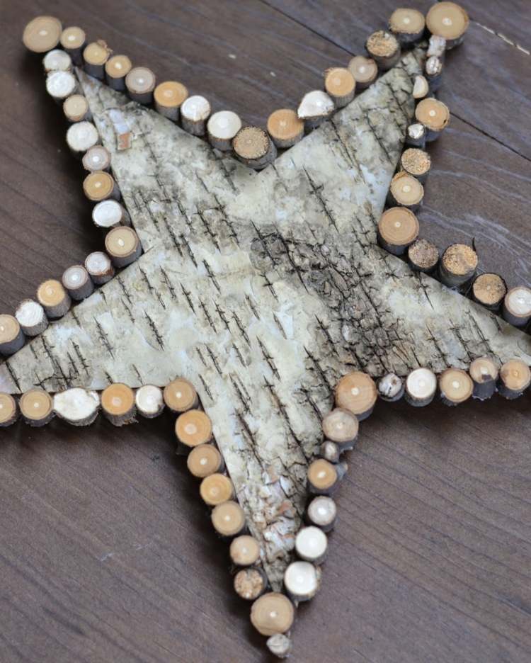 drotár s kôrou hviezda dekorácia brezové vetvy kúsky Vianoc