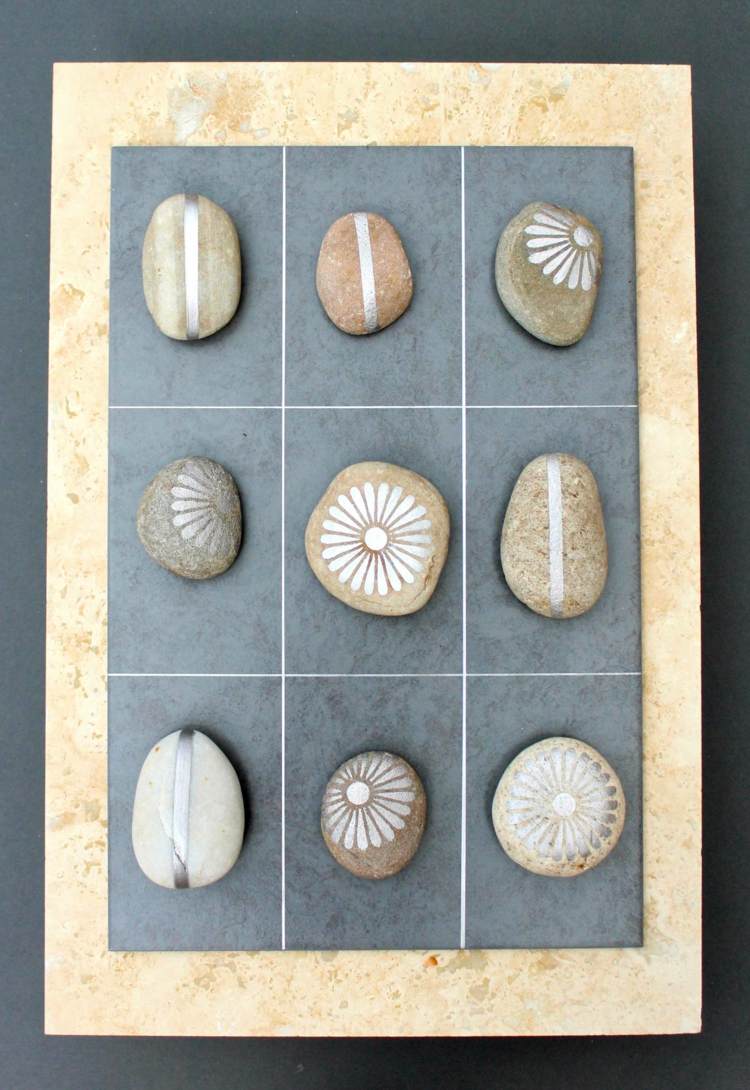 drotár-s-kamienkami-diy-nástenná maľba-štrk-lepidlo