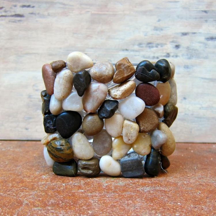 drotár-kamienky-lampáš-malá-romantická-dekorácia-nápad