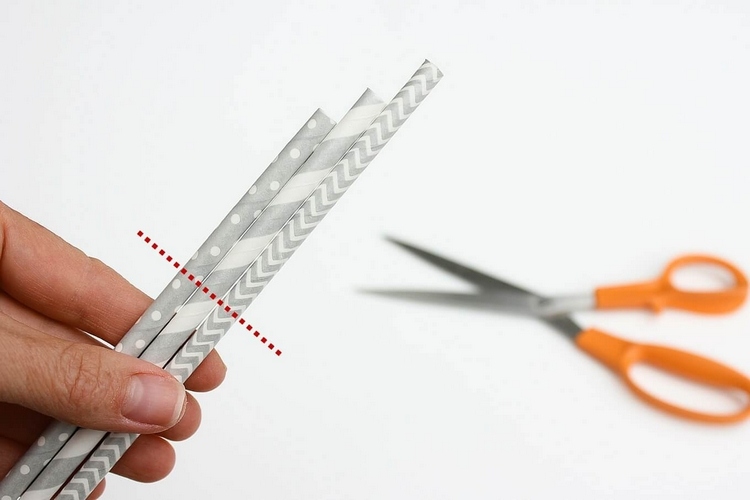 drotár so slamkami urobte si vianočné ozdoby a vyrobte si vlastnú papierovú slamku na mieru ako nožnice