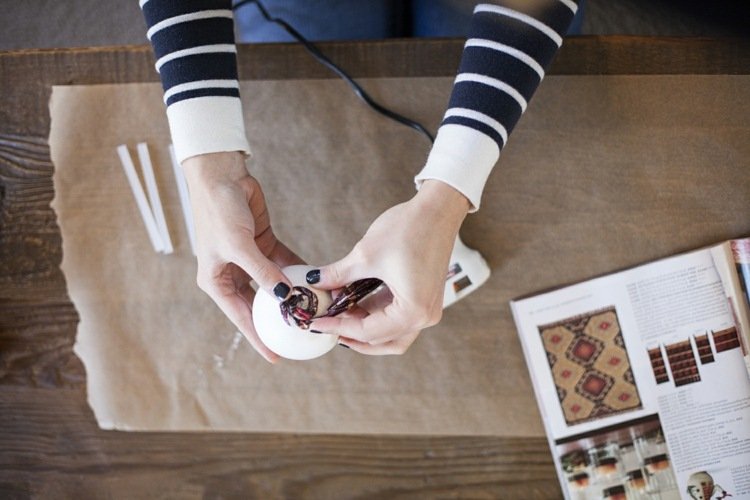 lepidlo-polystyrén-guľa-papier-drôtik