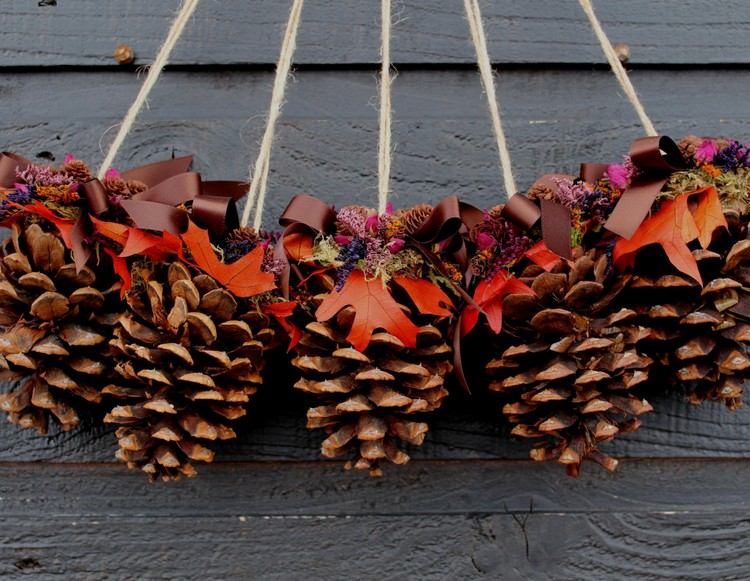 Ručné práce-šišky-veniec-nástenná dekorácia-urob si sám-nápady
