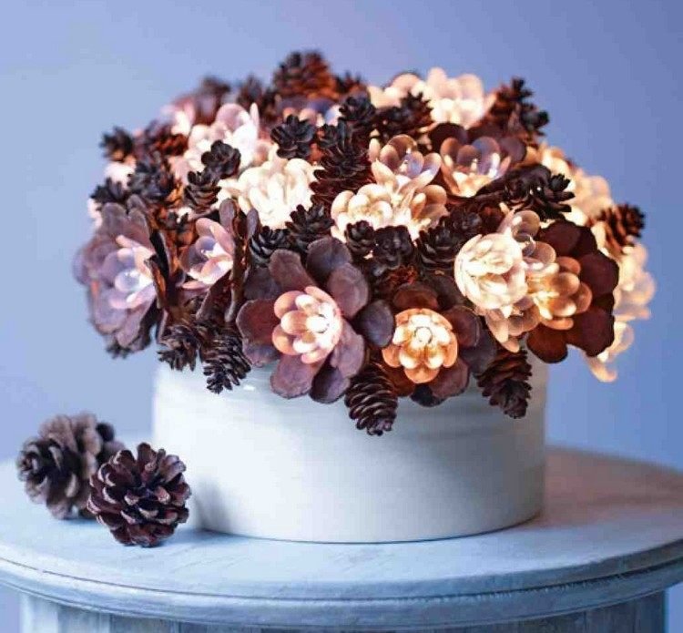 Ručné práce-šišky-jesenná dekorácia-veniec-lampáše