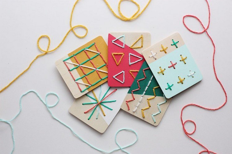 Ručné práce s vlnou a kartónom Návod na krásne dekoračné karty