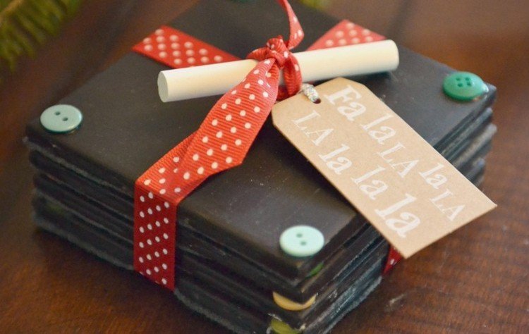 drotár-vianočné darčeky-tácky-dlaždice-tabuľa-farba