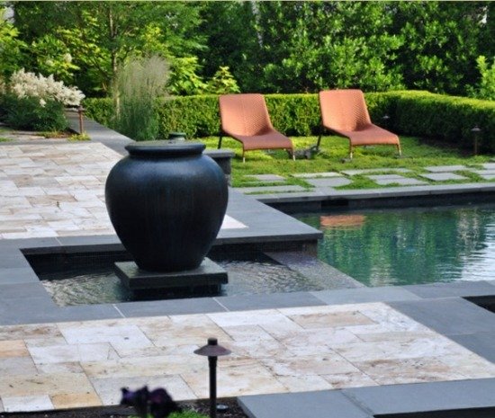 Postavte si vlastnú záhradnú fontánu