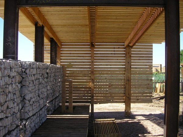 stavať stavby priateľské k prírode s drevenými paletami