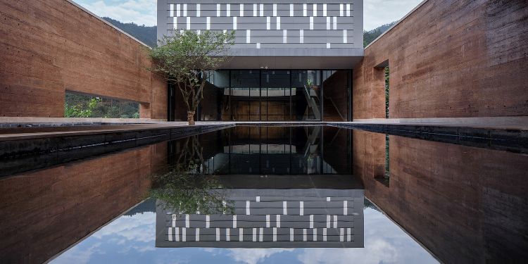 budova s ​​hybridným materiálom narazenej zeme moderná architektúra sanbaopeng múzeum umenia porcelán maliar nádvorie