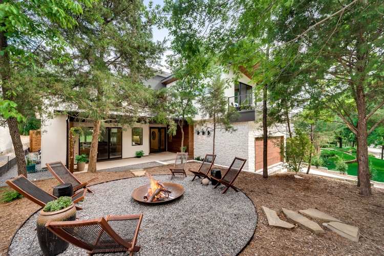 Ktorý strom si vybrať ako poskytovateľa tieňa na terasu