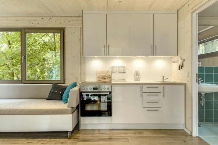 stromový dom architektúra kuchyňa biely dizajn moderná rúra gauč