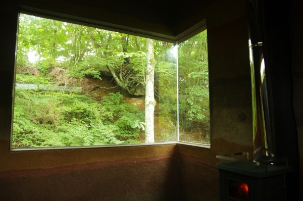 Dom na strome zasklený dom Nasu-Kobayashi