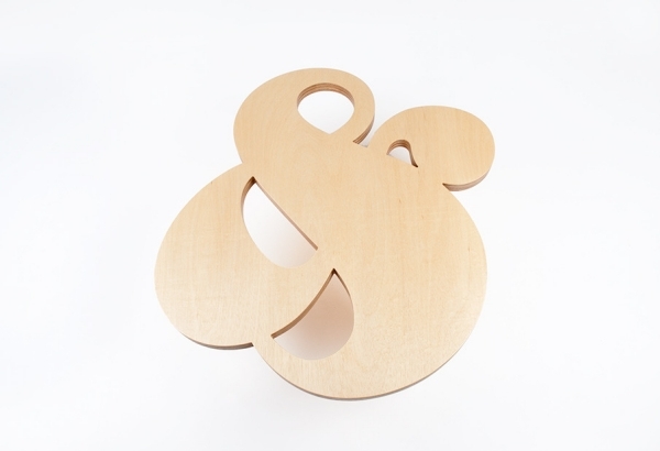 Výrobky jedálenského stola Oberblick z dreva s moderným dizajnom