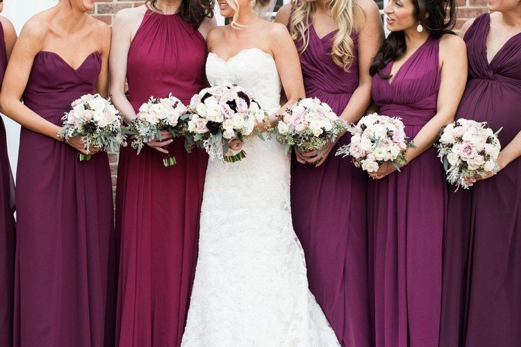 bobule farebné šaty svadobní hostia družičky