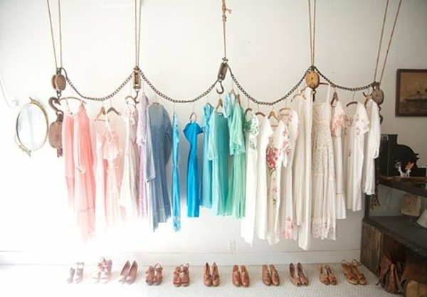 moderný-šatník-zaujímavý-úložný priestor