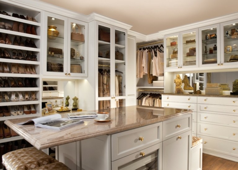 Walk-in-šatník-stavať-sám-biela-skriňa-fronty-ides