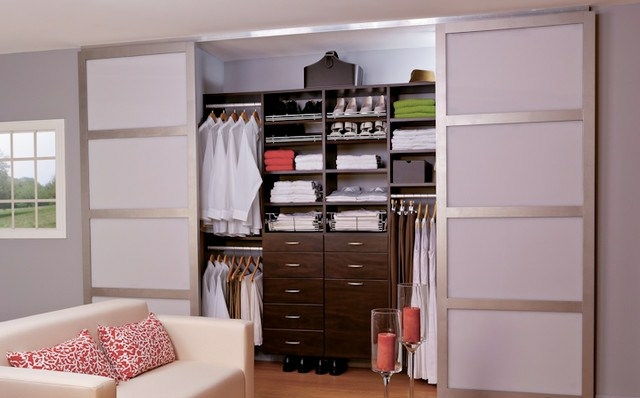 Pochôdzne sadrokartónové konštrukcie posuvné kovové profily