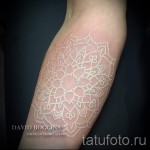 fehér mandala tetoválás - fotó a kész rajz egyik változatával a 29032016 -ból 3