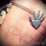 fehér tetoválás a csuklón - fotó a kész rajz egyik változatával a 29032016 -ból 1