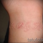 fehér tetoválás a csuklón - fotó a kész rajz egyik változatával a 29032016 -ból 7