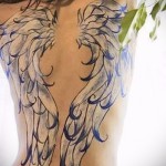 tetoválás fehér szárnyakkal - fotó a kész rajz egyik változatával a 29032016 -ból 5