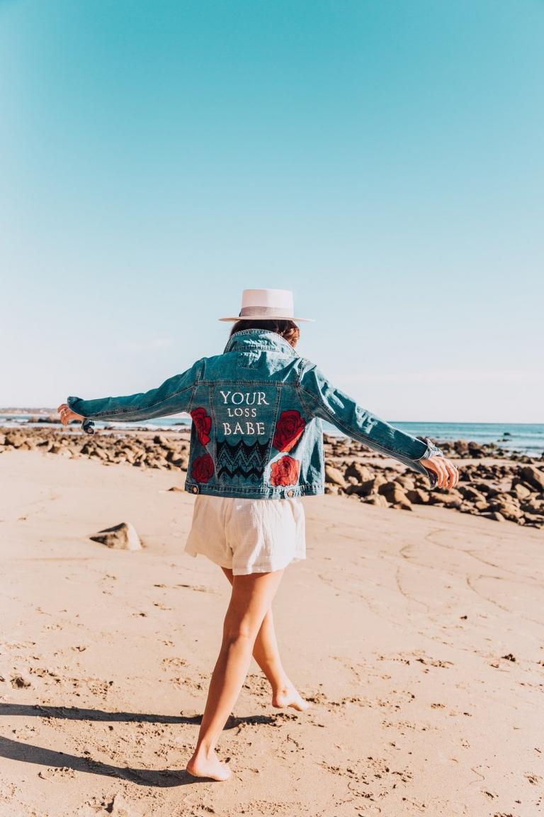 maľované riflové bundy klobúk fedora krátke ľanové šortky