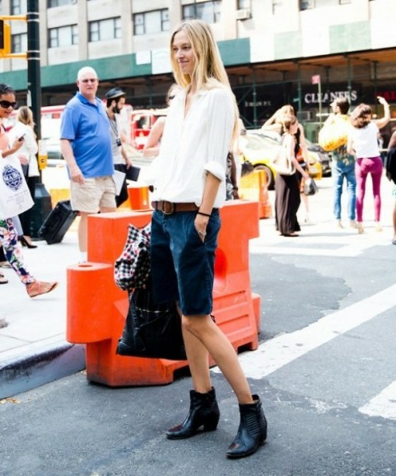 čierne čižmy a bermudy z rifľoviny Rifle s opaskom-Bermudy