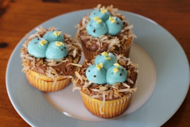 Recept Veľkonočné deti prekvapia nápad na modré bábätko cupcakes recept veľkonočné košíčky blue chick nápad