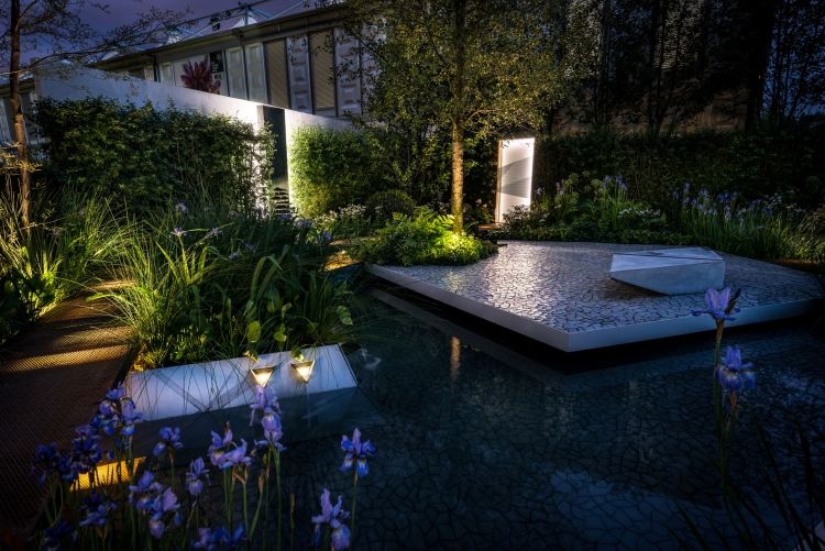 betón-dlaždice-terasa-kaza-betón-hugo-bugg